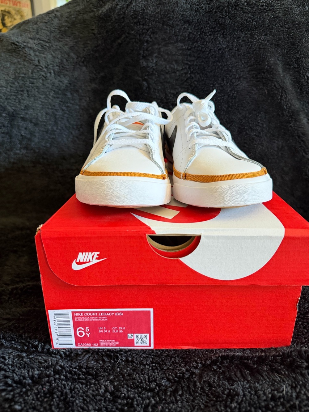 Nike White Sneakers - Picture 3 of 4